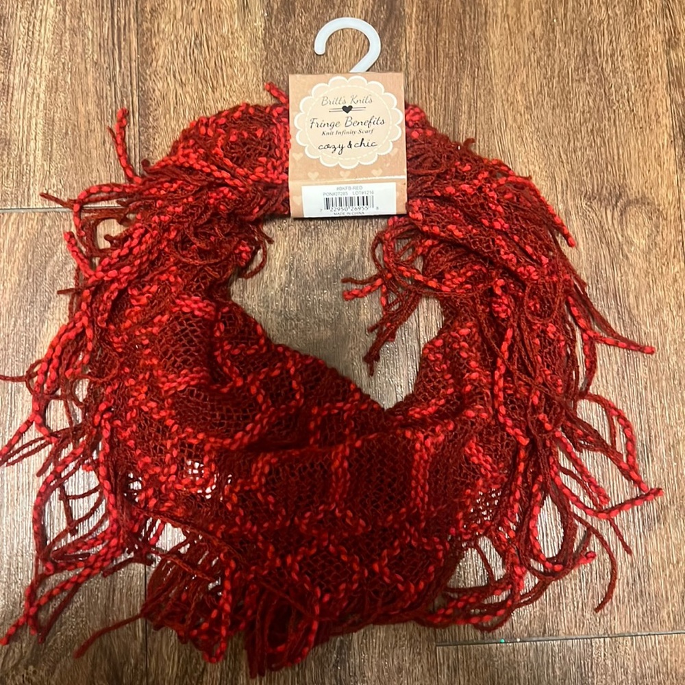 Knit infinity scarf